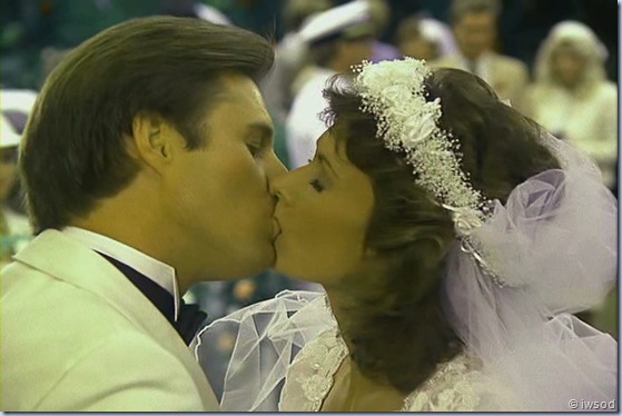 2.12 SHIP OF SPIES.avi_001949015