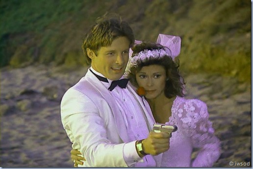 2.12 SHIP OF SPIES.avi_002673340