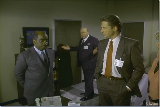 2.13 SPIDERWEB.avi_000280113