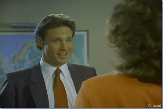 2.13 SPIDERWEB.avi_000424391