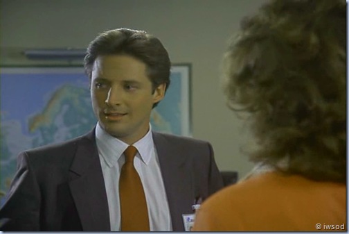 2.13 SPIDERWEB.avi_000428395