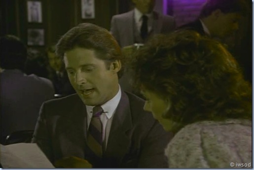 1Carwars.avi_001043076