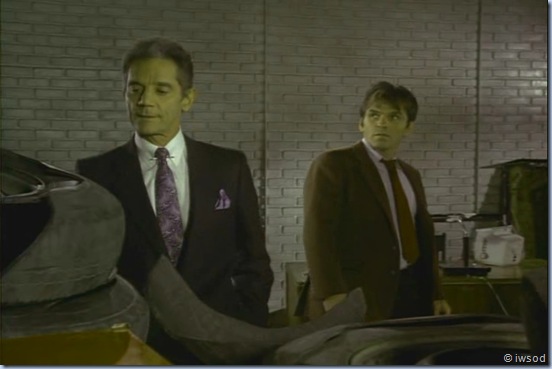 1Carwars.avi_001355388