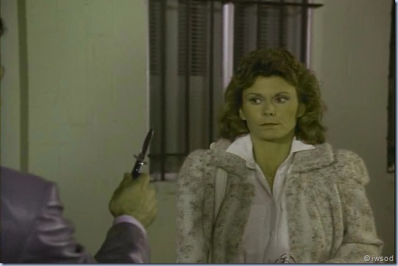 1Carwars.avi_001415448