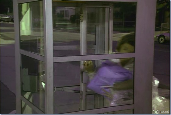 1Carwars.avi_001450850