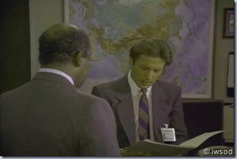 2.18 CAR WARS.avi_000426693