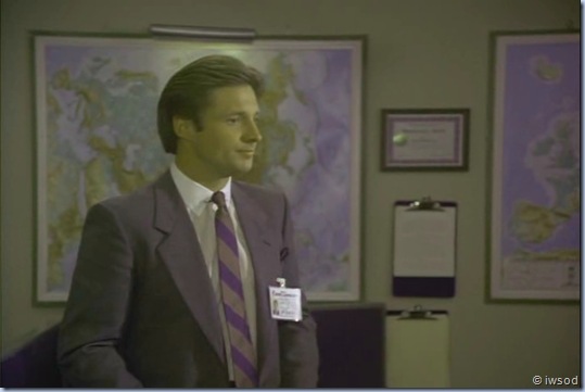 2.18 CAR WARS.avi_000474741