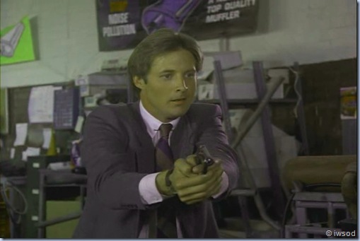 1Carwars.avi_002859192