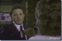 2.15 A RELATIVE SITUATION.avi_000497630