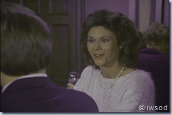 2.15 A RELATIVE SITUATION.avi_000506639