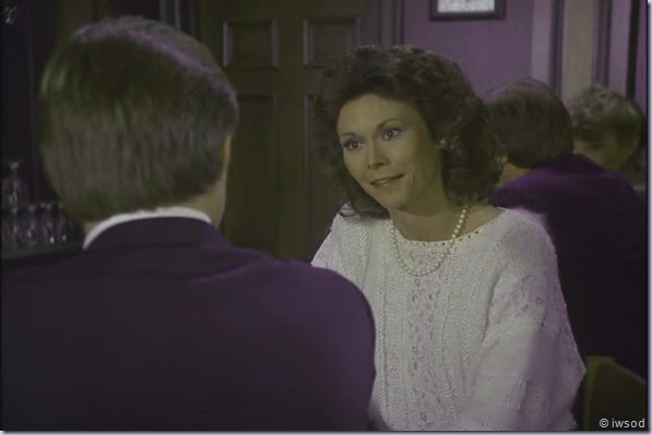 2.15 A RELATIVE SITUATION.avi_000577711