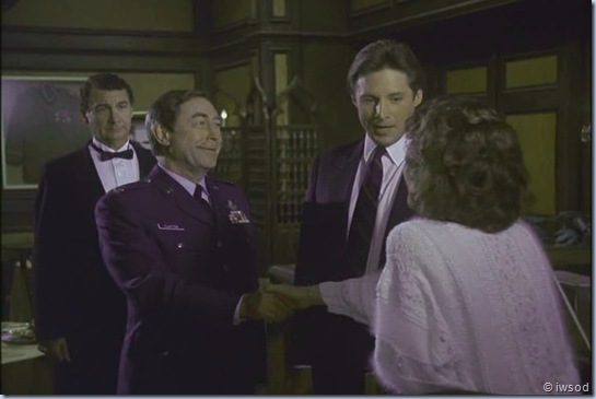 2.15 A RELATIVE SITUATION.avi_000589389