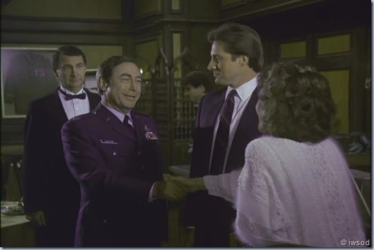 2.15 A RELATIVE SITUATION.avi_000590724