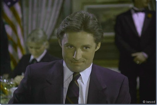 2.15 A RELATIVE SITUATION.avi_000646780