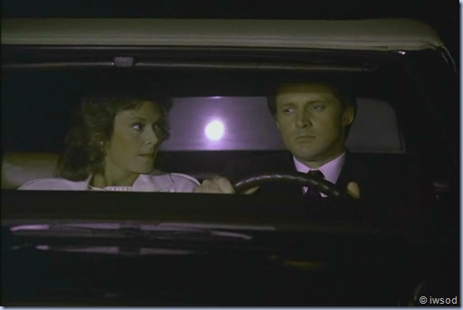 2.15 A RELATIVE SITUATION.avi_000890023