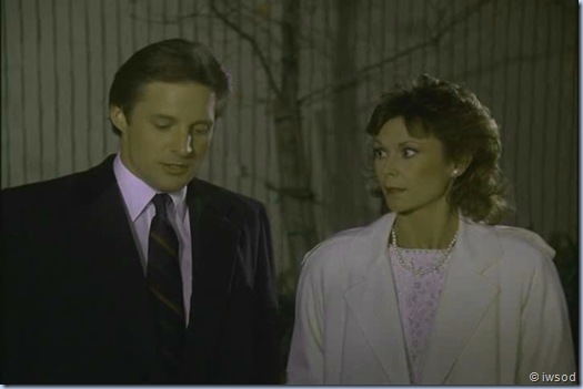 2.15 A RELATIVE SITUATION.avi_000983616