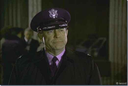 2.15 A RELATIVE SITUATION.avi_000993193