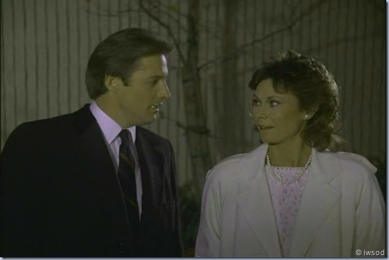 2.15 A RELATIVE SITUATION.avi_000997697