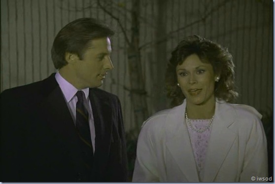 2.15 A RELATIVE SITUATION.avi_001011211