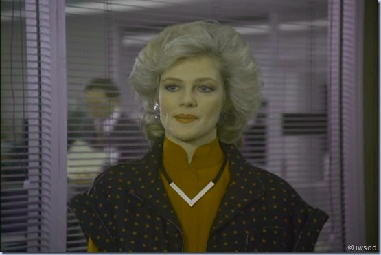 2.15 A RELATIVE SITUATION.avi_001101801