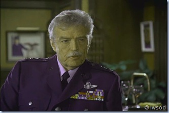 2.15 A RELATIVE SITUATION.avi_001166866