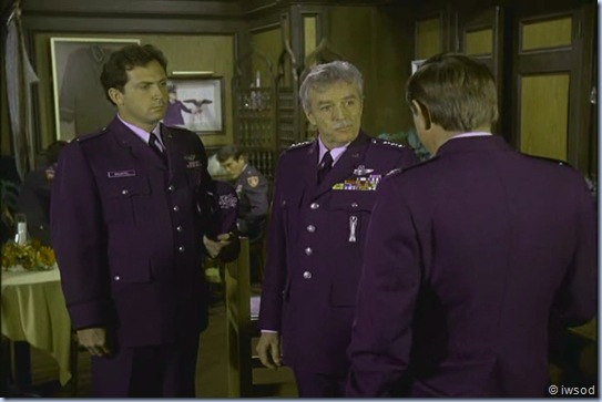 2.15 A RELATIVE SITUATION.avi_001201401