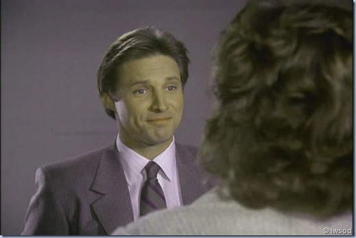 2.15 A RELATIVE SITUATION.avi_001786186