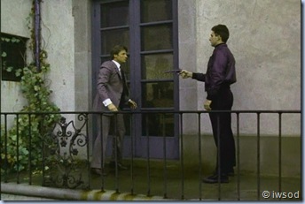 2.15 A RELATIVE SITUATION.avi_002076576