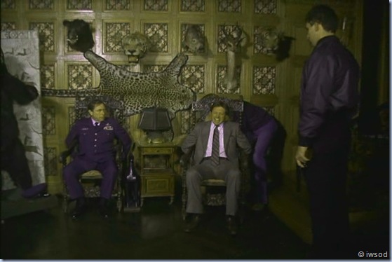 2.15 A RELATIVE SITUATION.avi_002110610