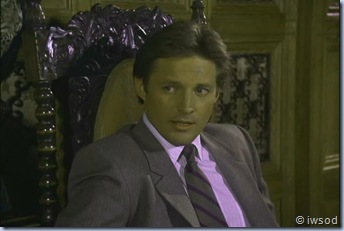 2.15 A RELATIVE SITUATION.avi_002144144