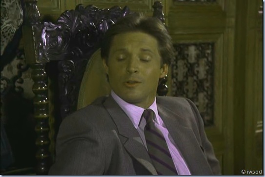 2.15 A RELATIVE SITUATION.avi_002202702