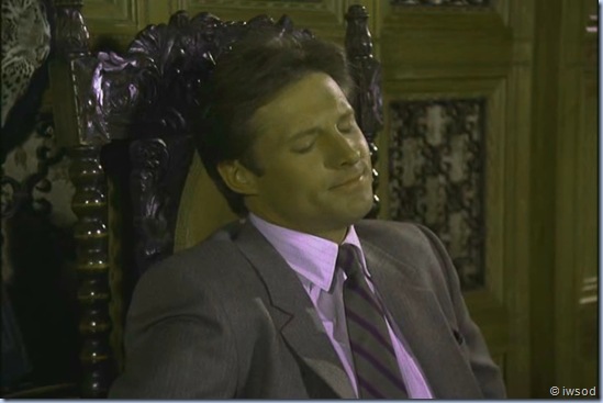 2.15 A RELATIVE SITUATION.avi_002212212