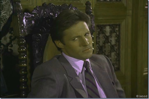 2.15 A RELATIVE SITUATION.avi_002214214