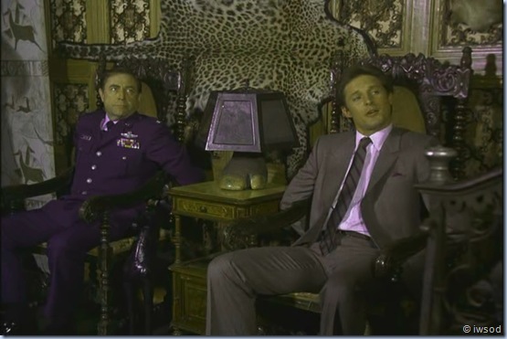 2.15 A RELATIVE SITUATION.avi_002241741