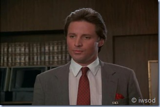 2.17 ODDS ON A DEAD PIGEON.avi_001119285