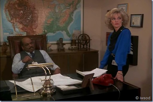 2.17 ODDS ON A DEAD PIGEON.avi_001121287