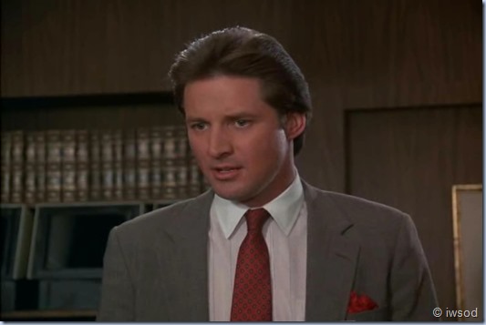 2.17 ODDS ON A DEAD PIGEON.avi_001127794