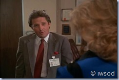 2.17 ODDS ON A DEAD PIGEON.avi_001193860