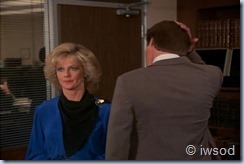 2.17 ODDS ON A DEAD PIGEON.avi_001241908