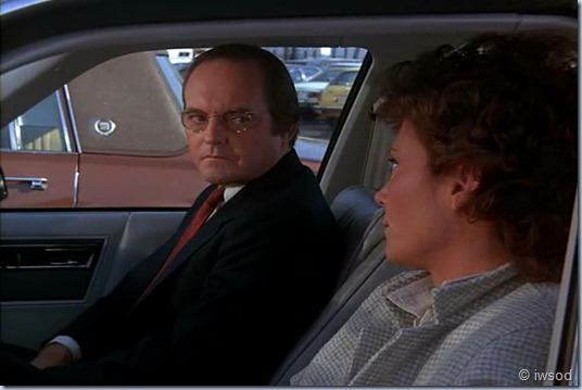 2.17 ODDS ON A DEAD PIGEON.avi_001865532