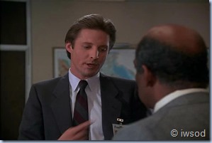 2.17 ODDS ON A DEAD PIGEON.avi_001980647