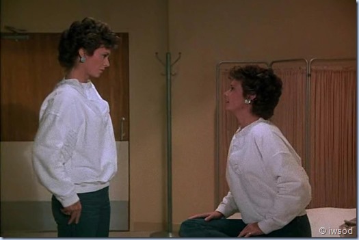 2.17 ODDS ON A DEAD PIGEON.avi_002138204