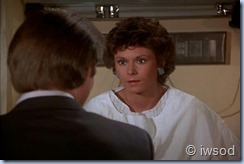 2.17 ODDS ON A DEAD PIGEON.avi_002298365