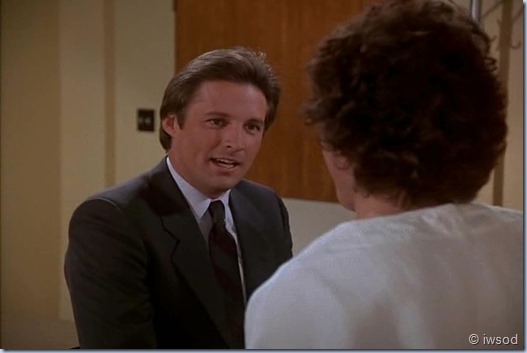 2.17 ODDS ON A DEAD PIGEON.avi_002308375