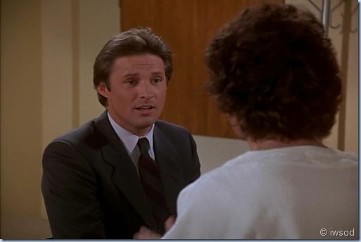 2.17 ODDS ON A DEAD PIGEON.avi_002313880