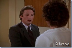 2.17 ODDS ON A DEAD PIGEON.avi_002323890