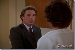 2.17 ODDS ON A DEAD PIGEON.avi_002324391