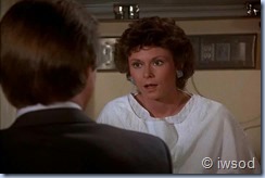 2.17 ODDS ON A DEAD PIGEON.avi_002327394