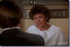 2.17 ODDS ON A DEAD PIGEON.avi_002331898