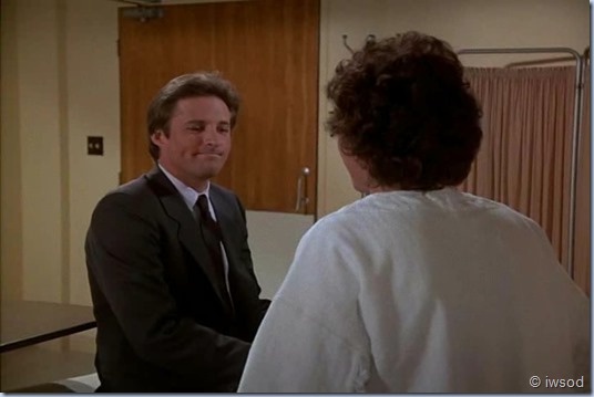 2.17 ODDS ON A DEAD PIGEON.avi_002332899